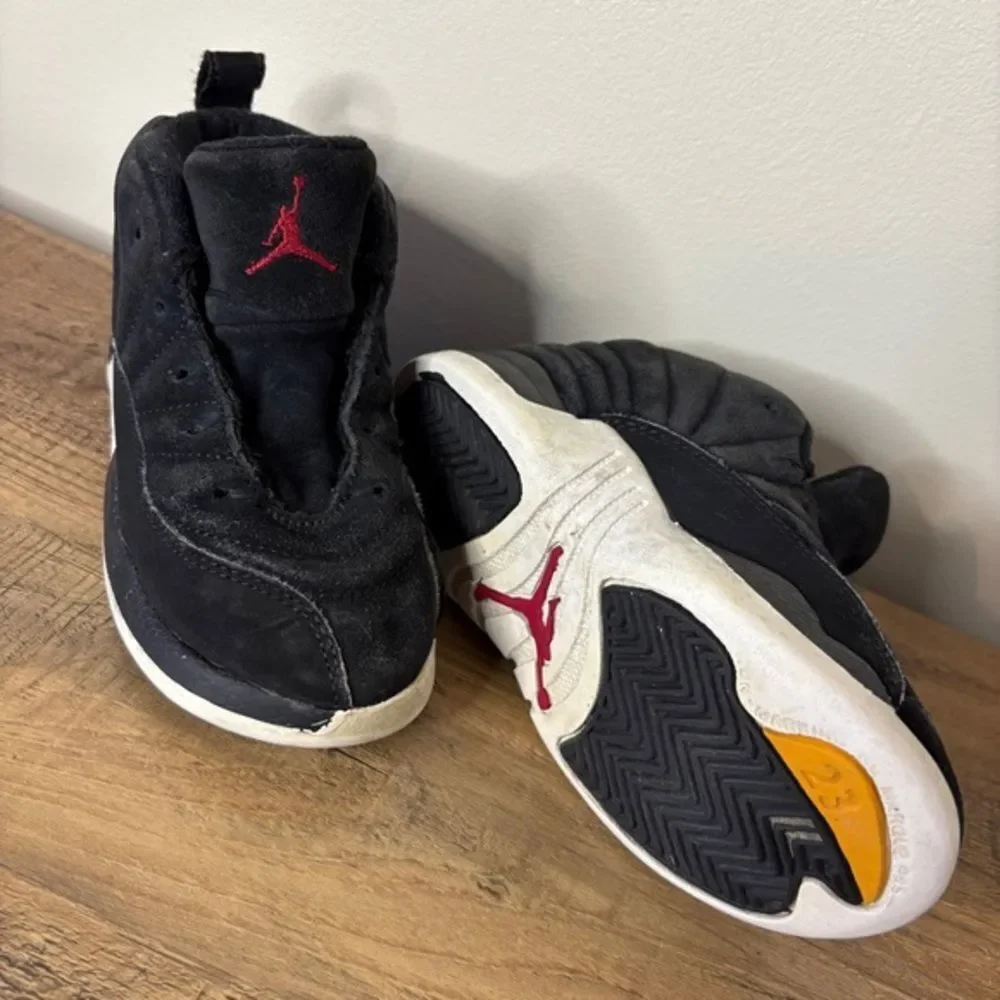 Jordan Black Sneakers no laces toddler boys sz 9C preworn